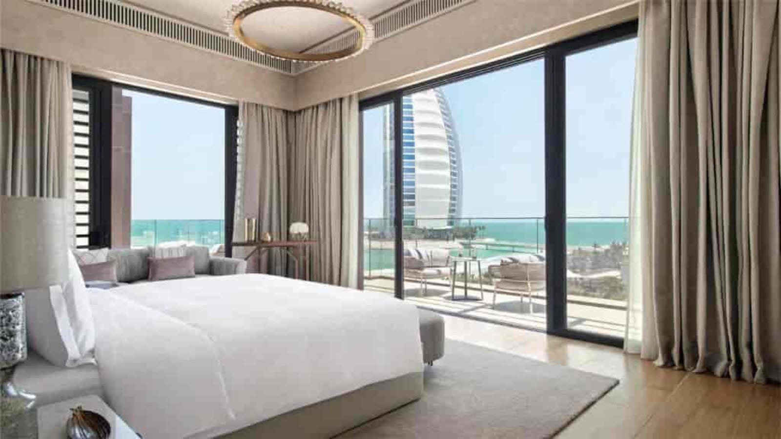 Jumeirah Al Naseem Dubai Jumeira-Al-Naseem-Dubai-Room jtwzic