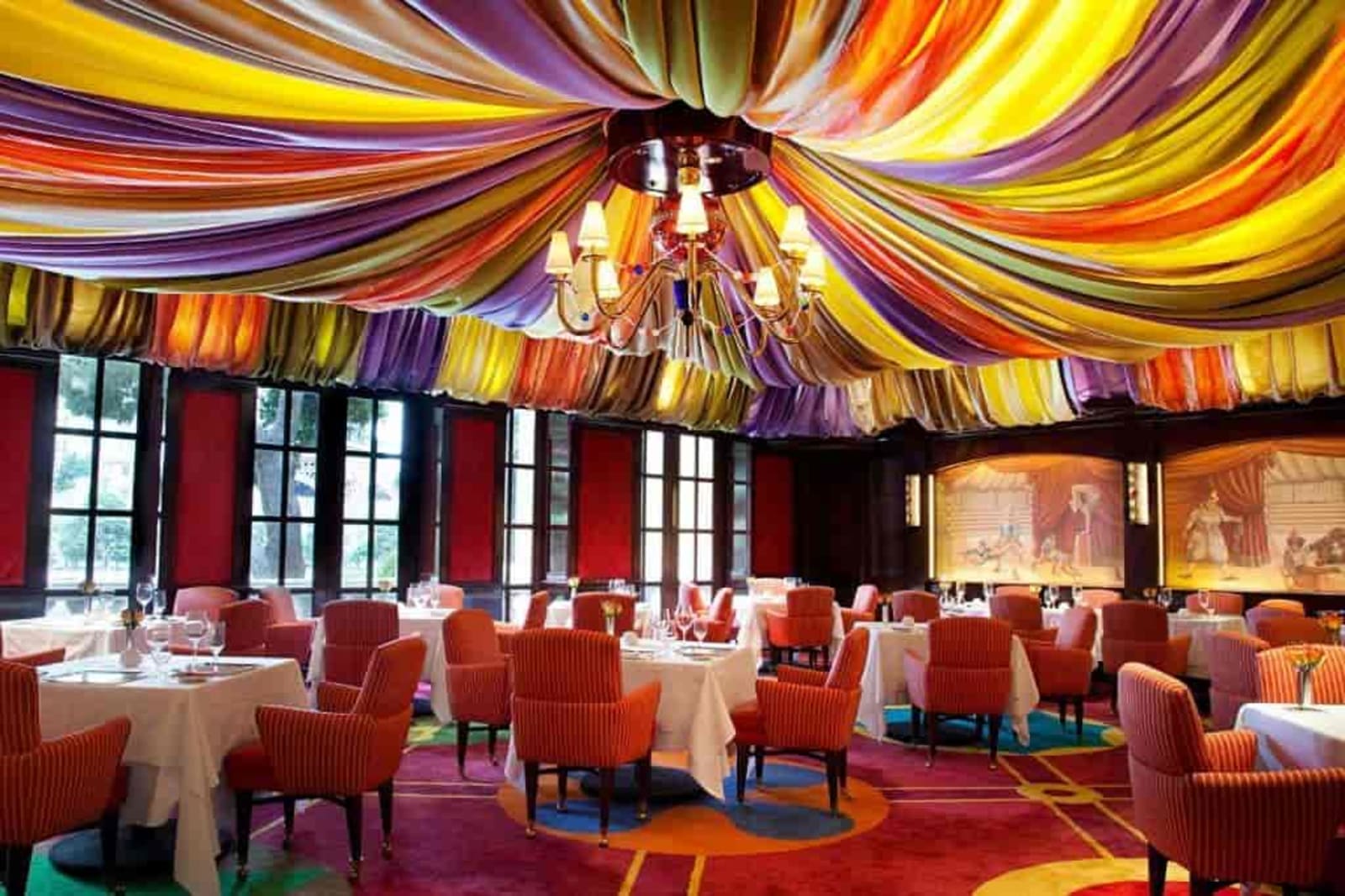 Bellagio Hotel Las Vegas Luxury Strip Resort & Casino Bellagio-Hotel-Las-Vegas-restaurants d91t7m