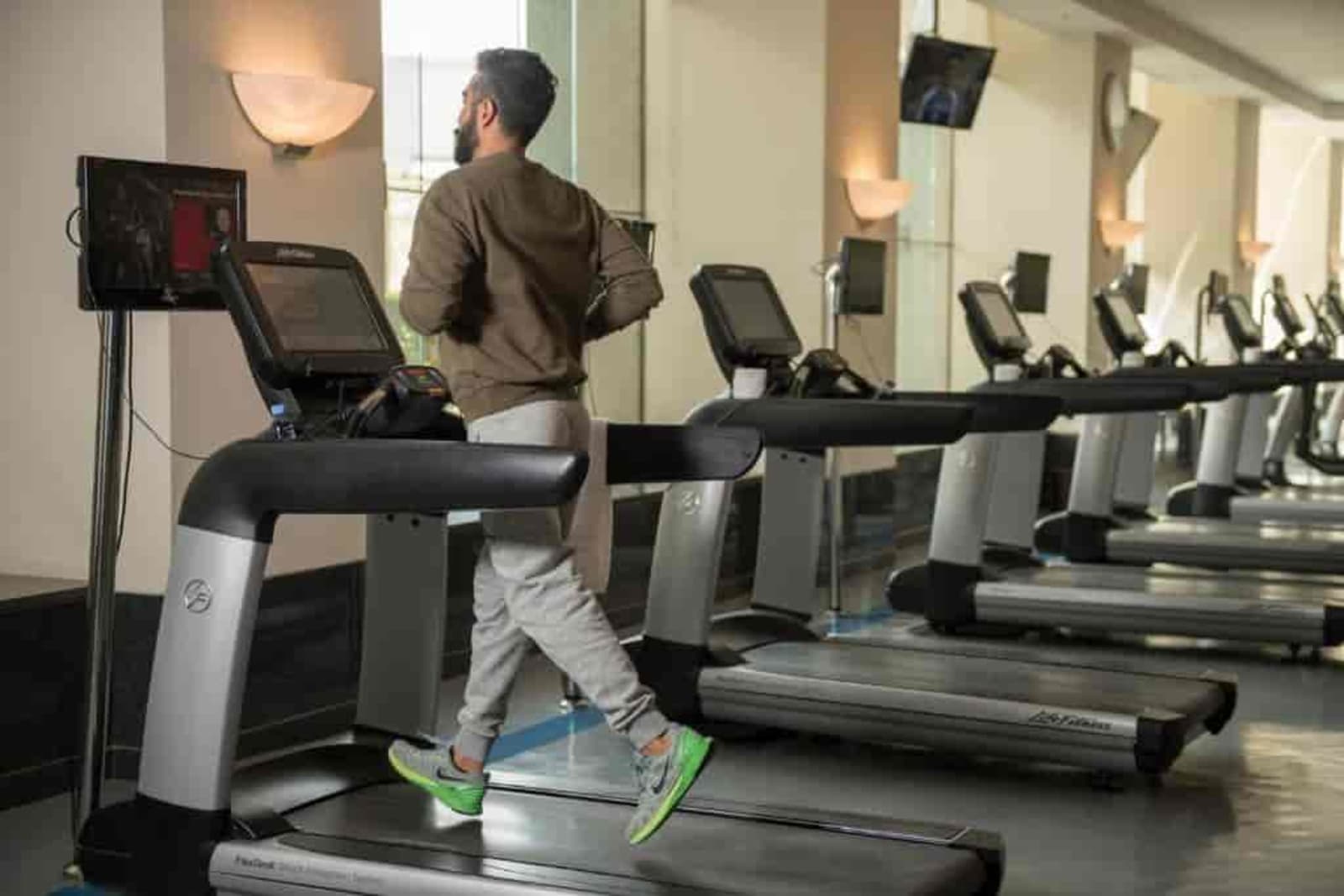 Four Seasons Hotel Riyadh FOUR-SEASONS-HOTEL-RIYADHSPORT k15tpx