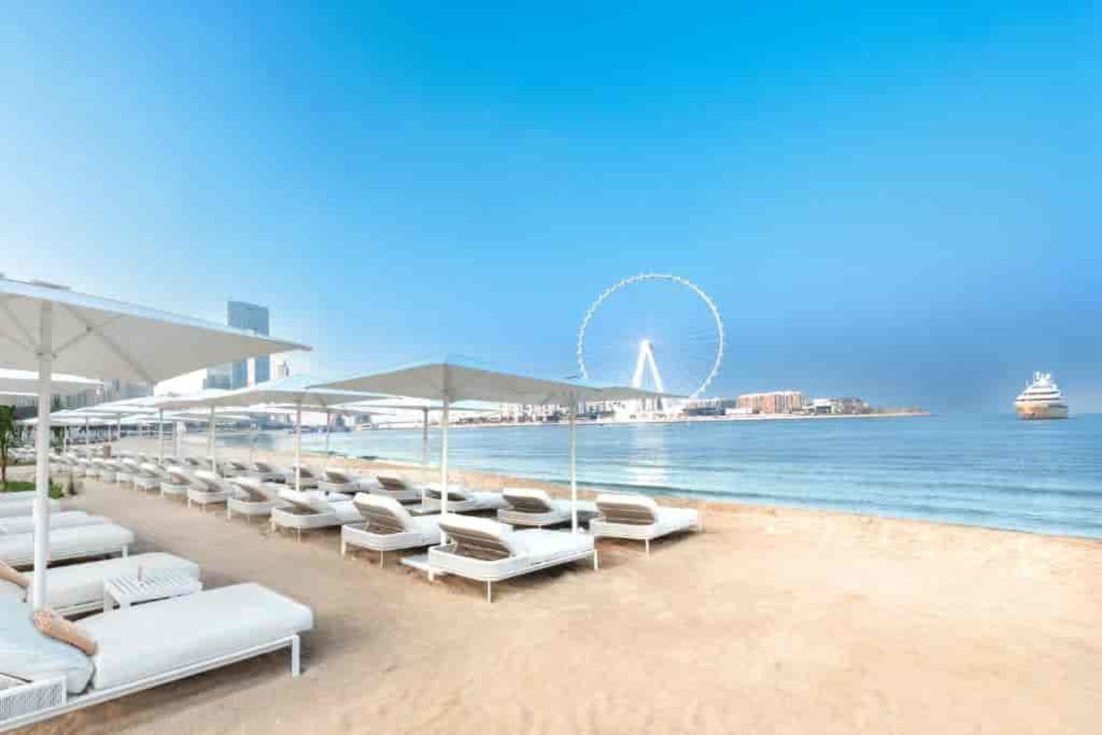 FIVE Luxe JBR Dubai FIVE-luxe-JBR-Beach dgea3p