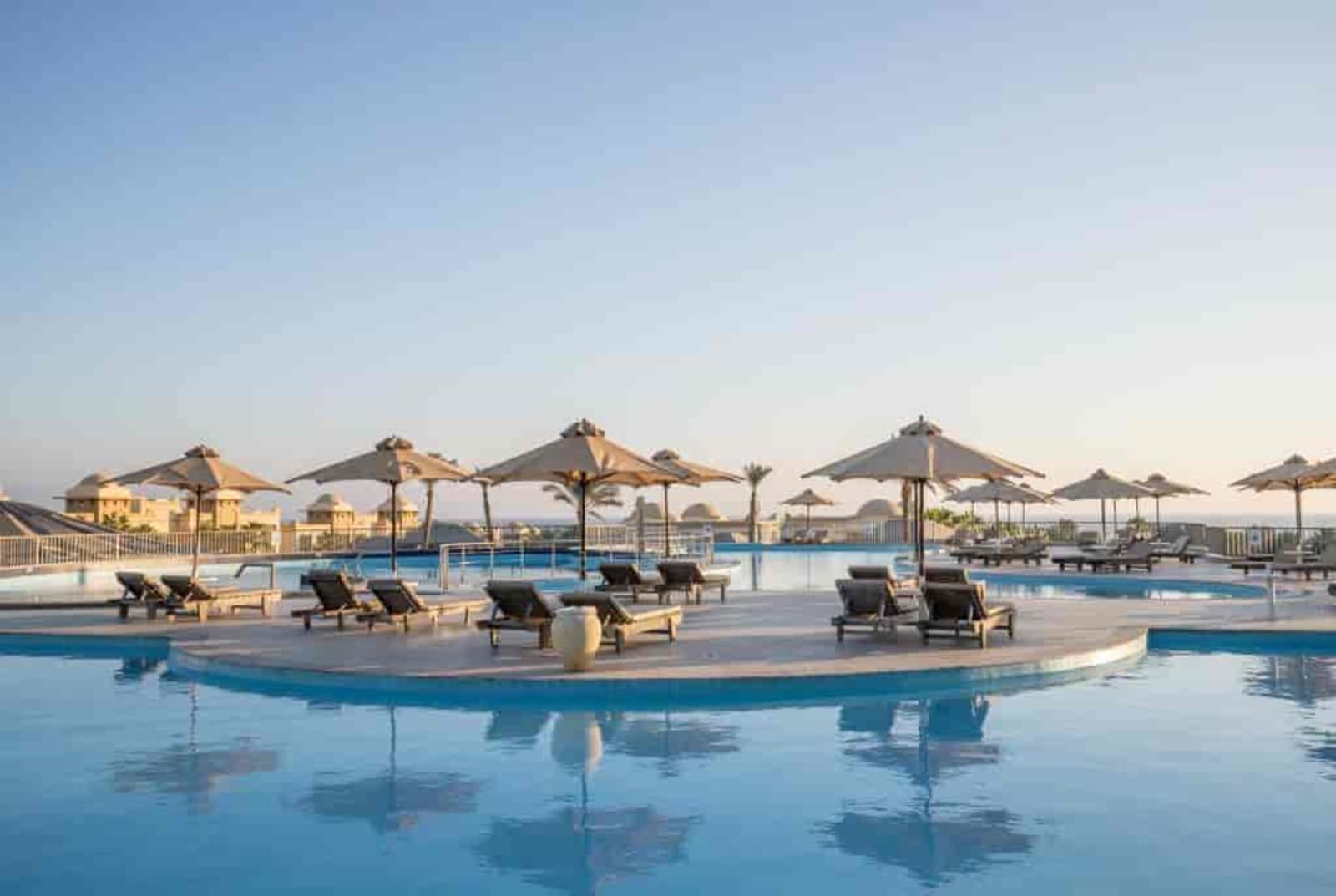 Serenity Alpha Beach Serenity-Alpha-Pools1 ankrki
