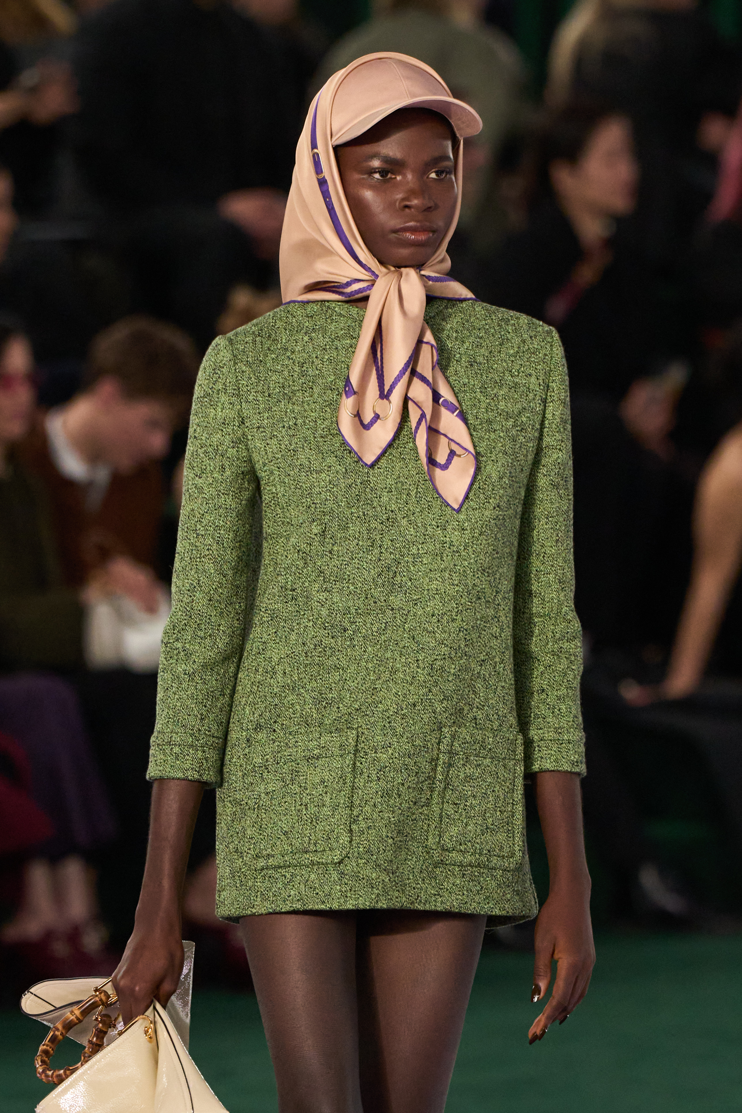 Gucci%20F25%20013a.jpeg