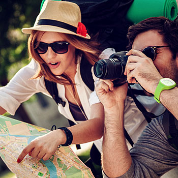 couple travelling