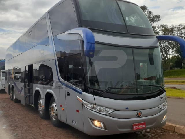 Ônibus rodoviário Paradiso 1800 8x2 da FP Seminovos