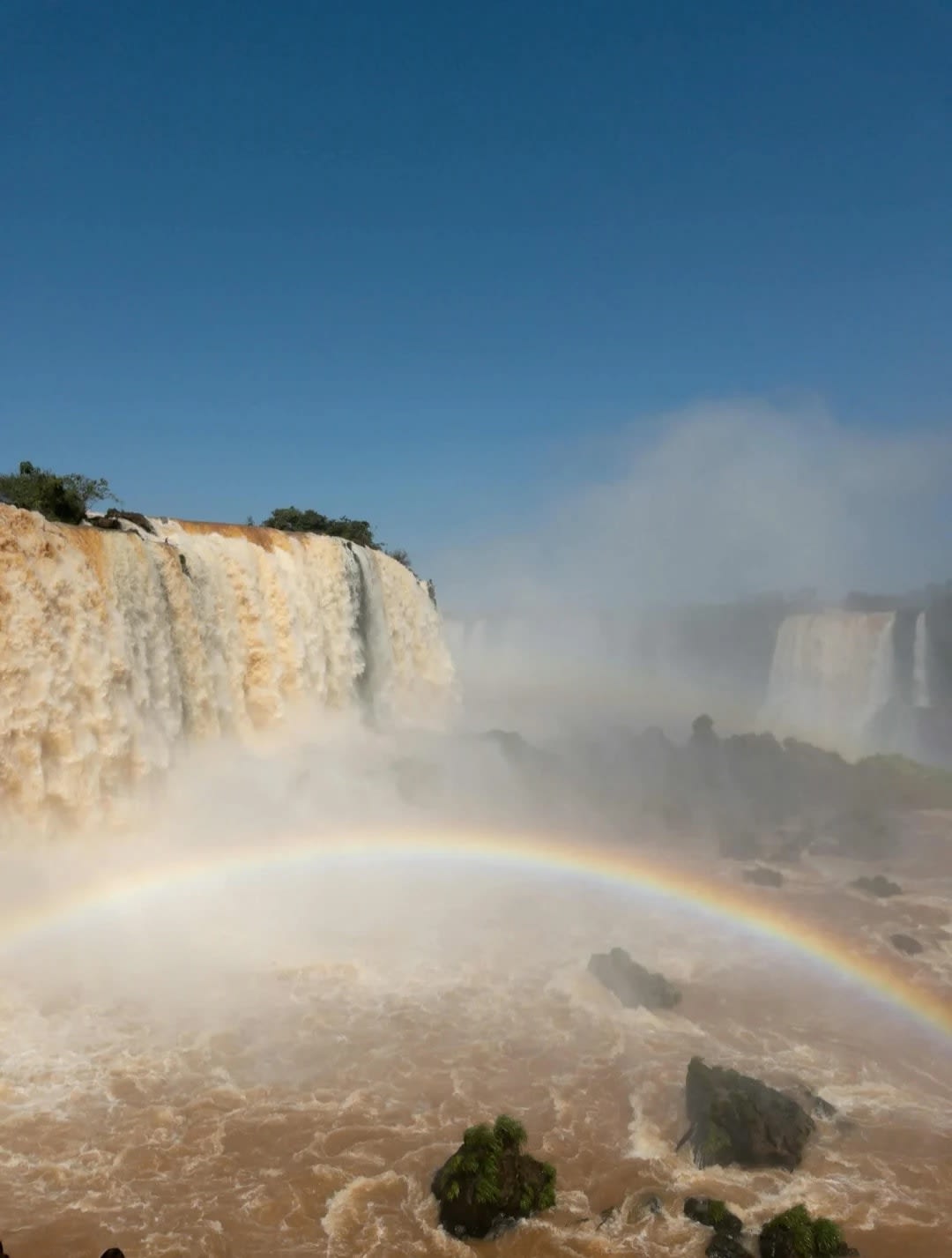 Explore Iguazu Falls - A Natural Wonder in Argentina and Brazil