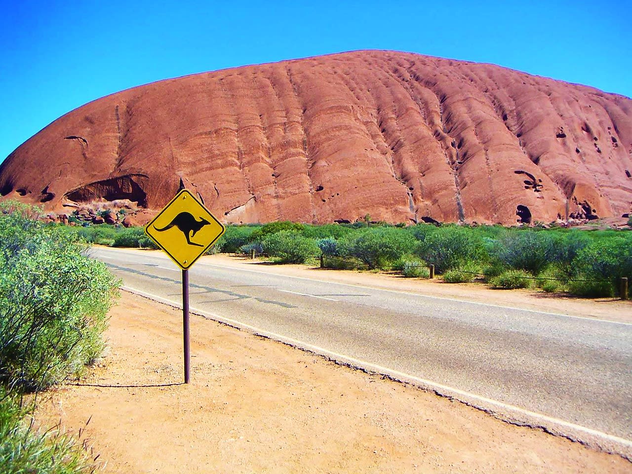 Discover Uluru (Ayers Rock)