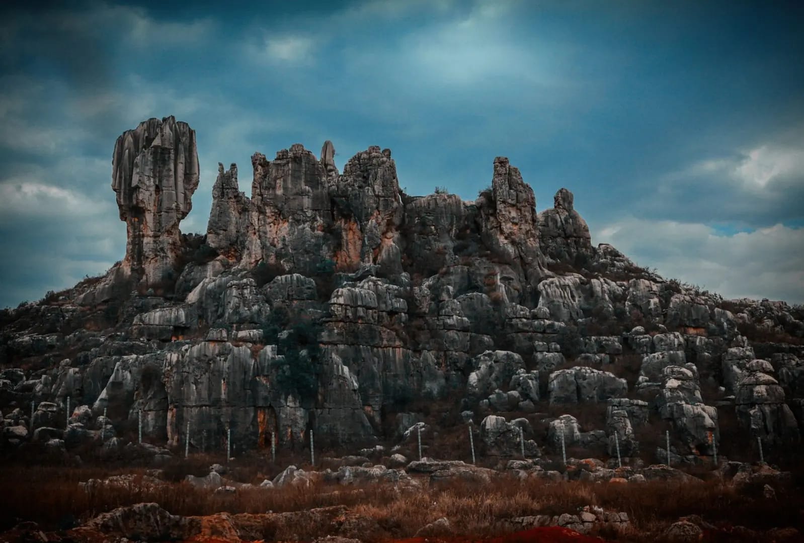 Smooth, pointed gray mountain rocks,Shílín