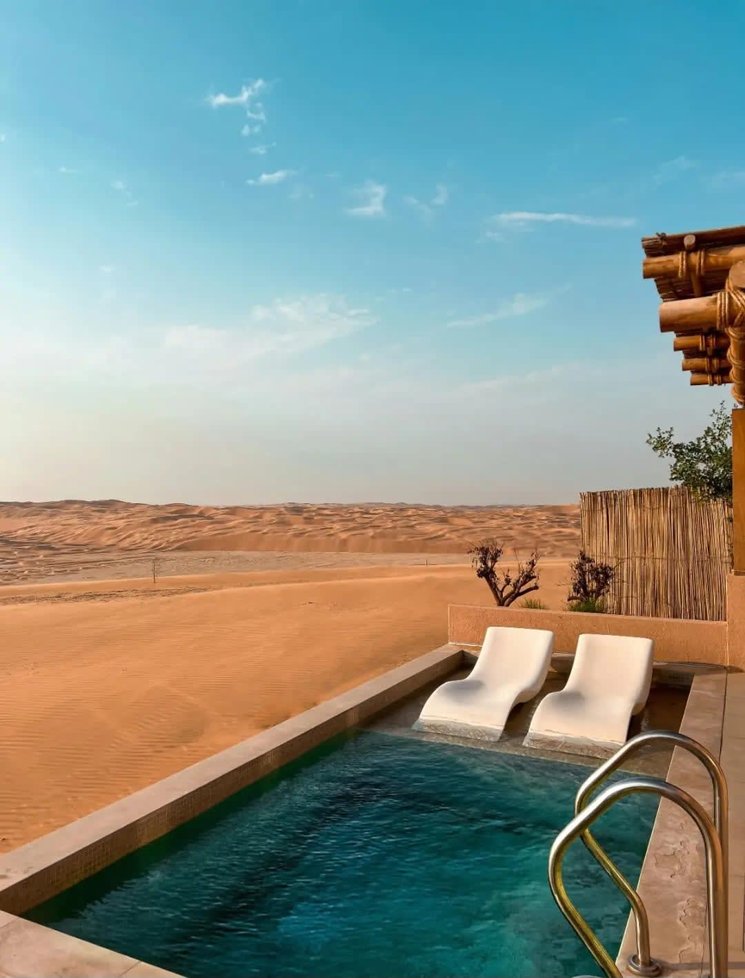 Small pool in front of the desert, Sahara Liwa