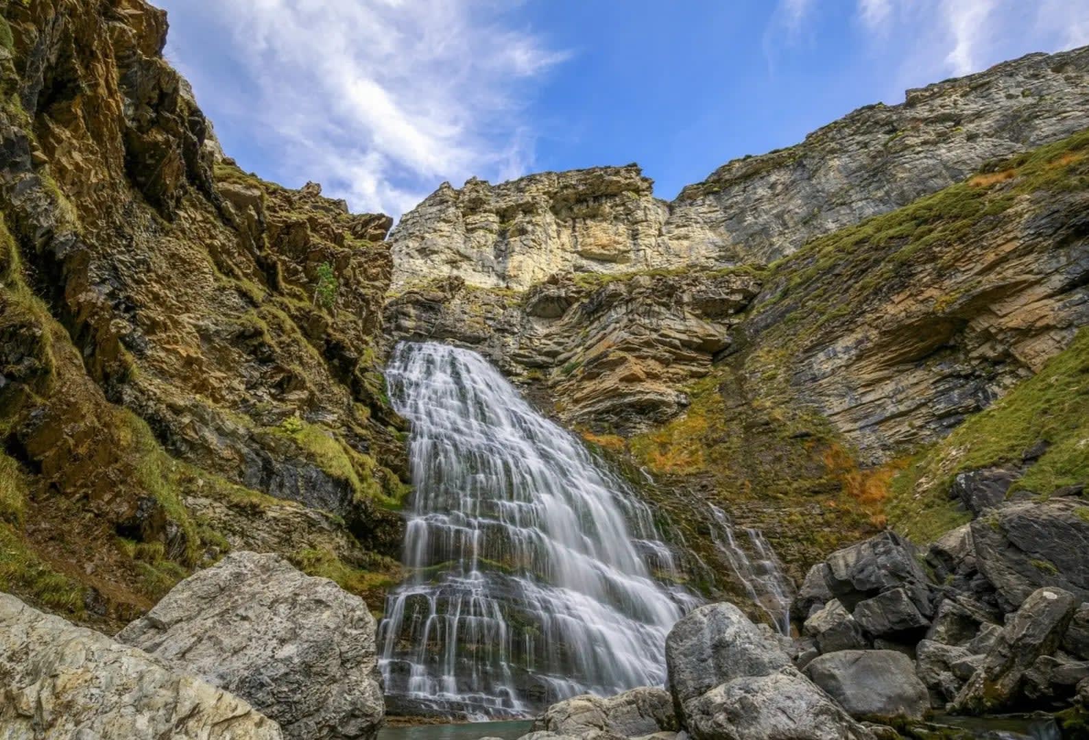 waterfall flowing over a rock, Ordesa and Monte Perdido