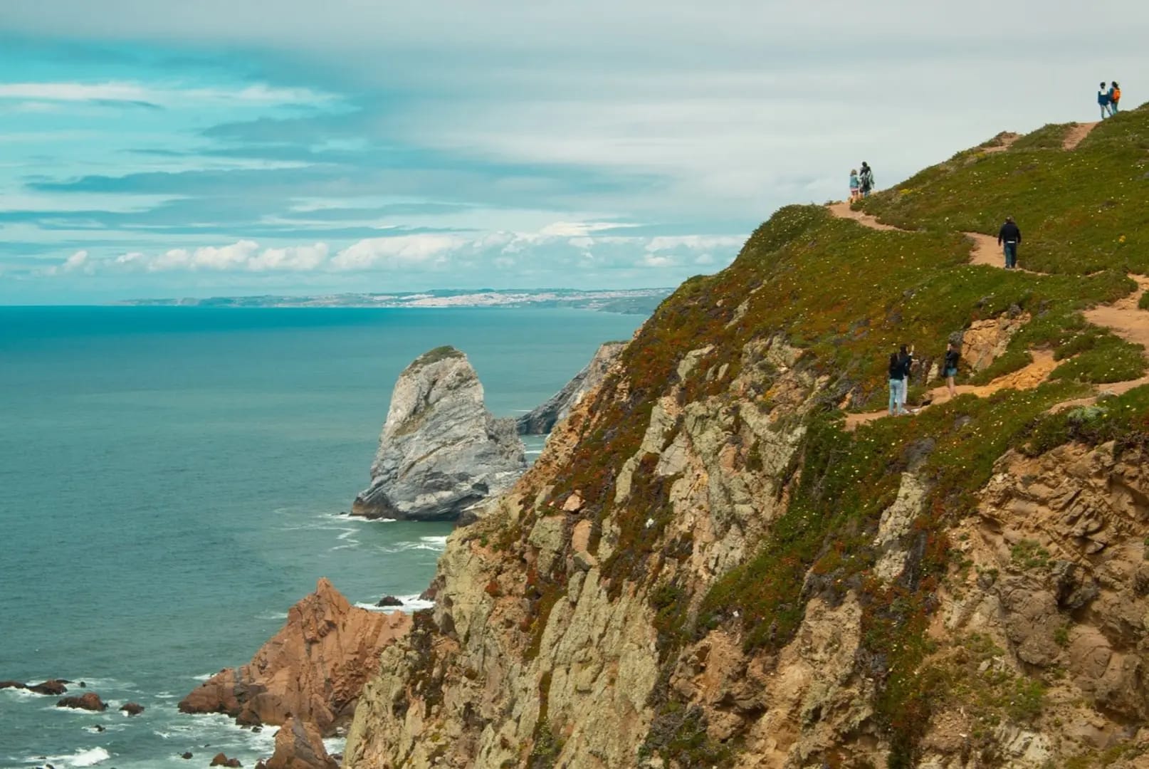 rocky mountain next to the sea, Cabo da Roca