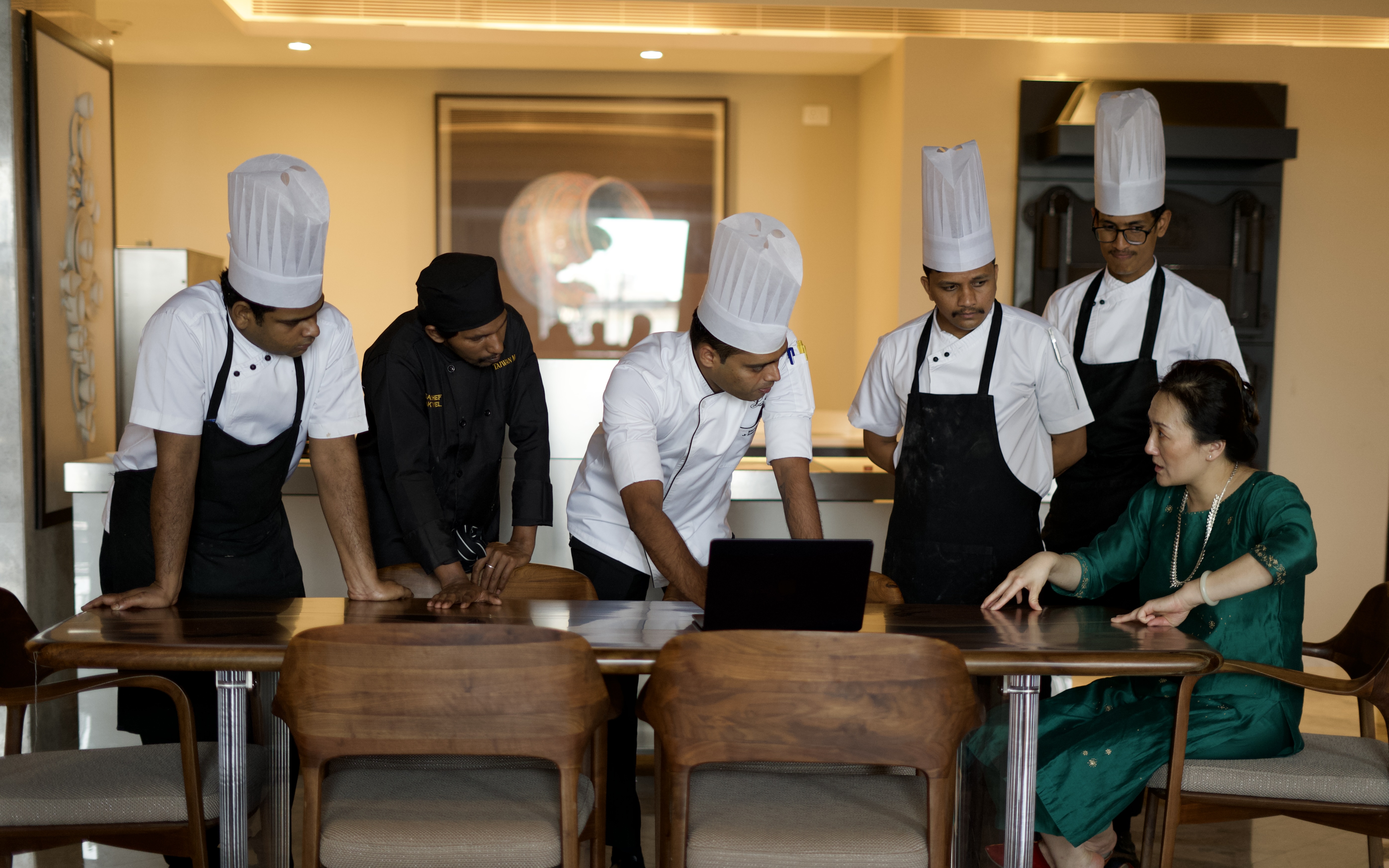 A Moment of Mastery – Taiwan Maami’s Masterclasses at RAEN, The Leela Hyderabad: Where Calm Energy Meets Precise Science