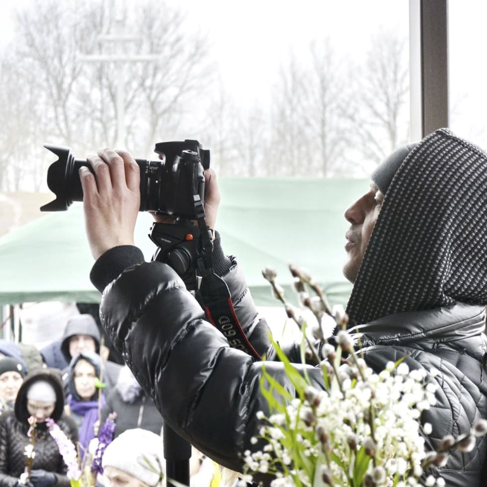 Александр Бондарев — съёмка документального и корпоративного видео на улице, Минск