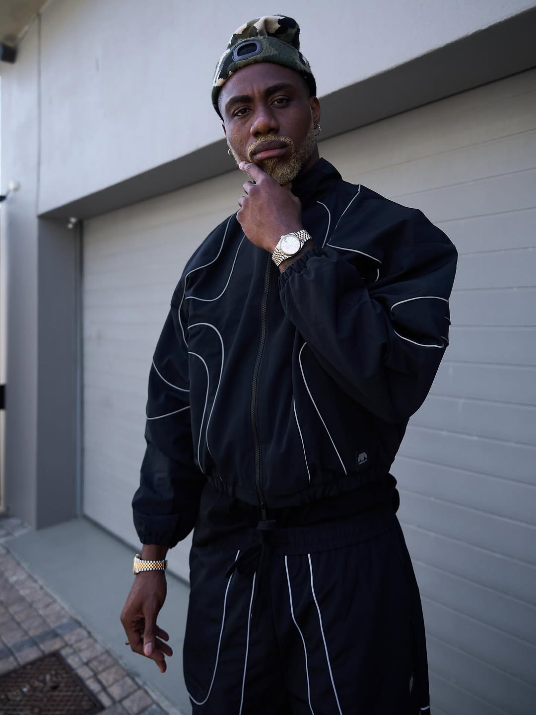 6uff — artist photo