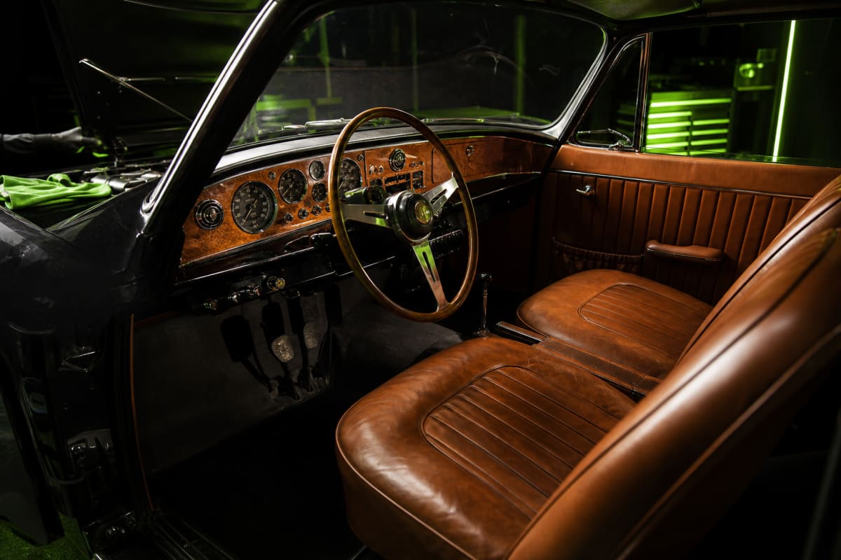 Classic & Luxury Interior