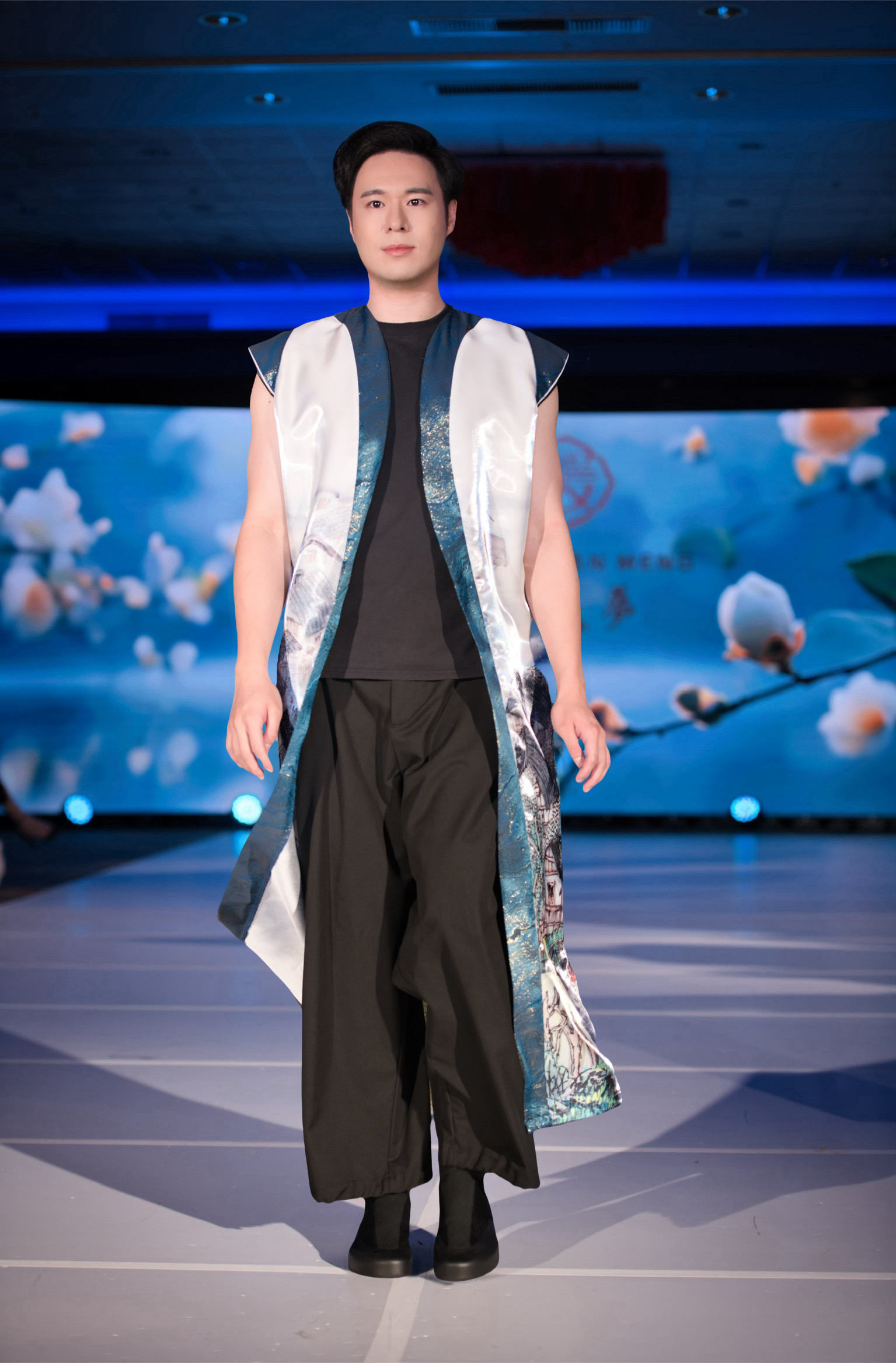 Look 03