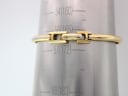 The Gucci 1900 L bracelet displayed on a wrist sizing gauge, showing a wrist circumference measurement of approximately 172mm.