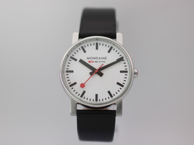 MONDAINE OFFICIAL SWISS RAILWAYS WATCH — photo 1