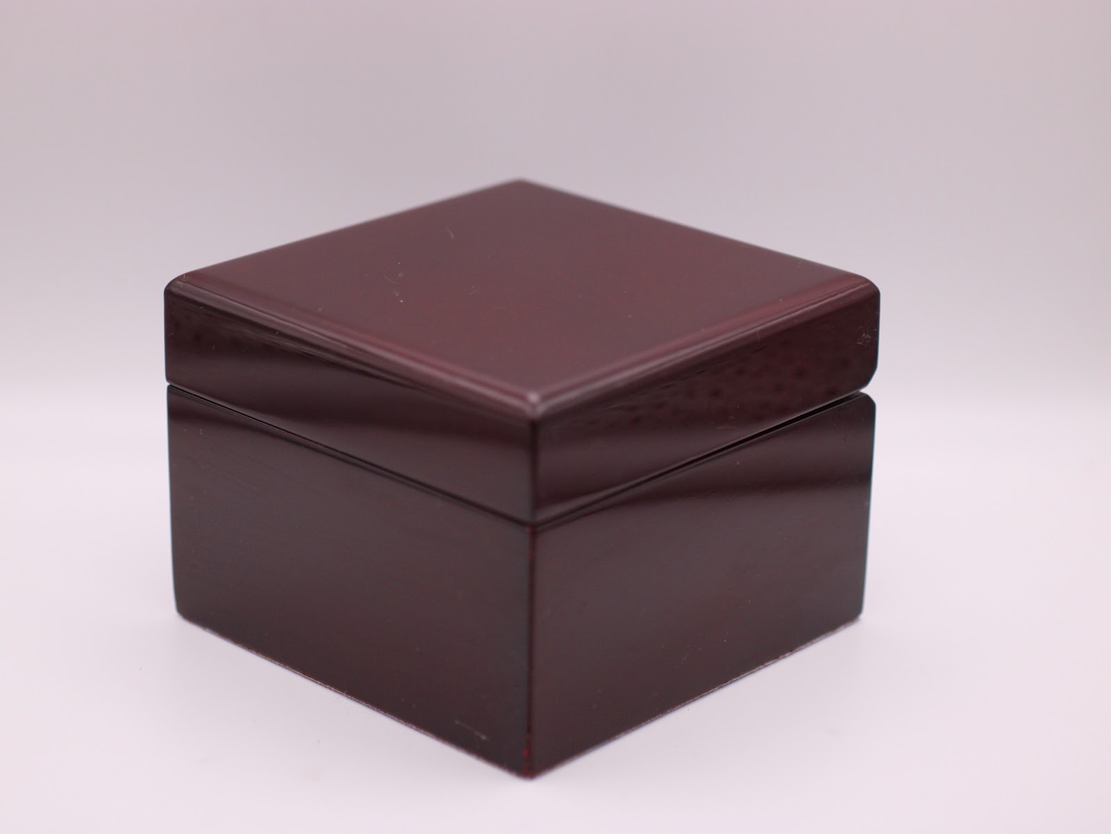 Closed original wooden presentation box for the Gianni Sabatini watch.