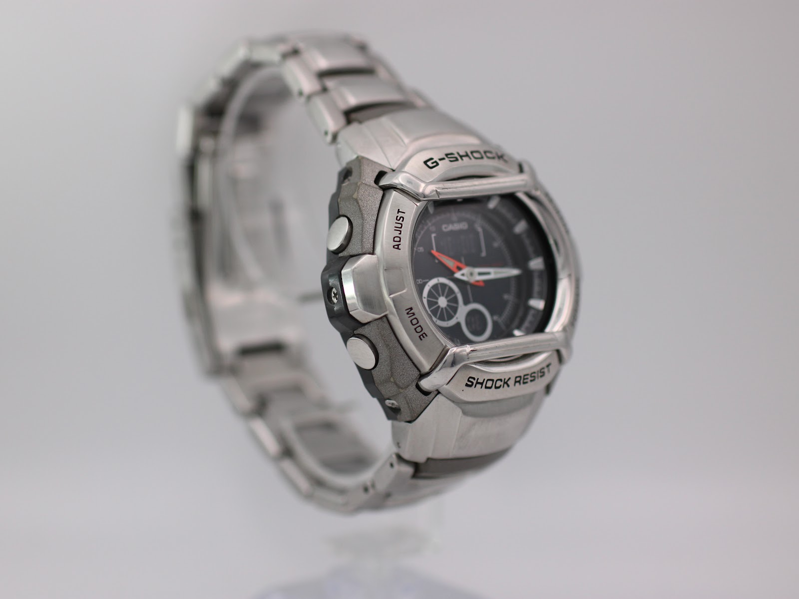 Another angled side view of the G-Shock G-510D, highlighting the integrated case design and pushers.