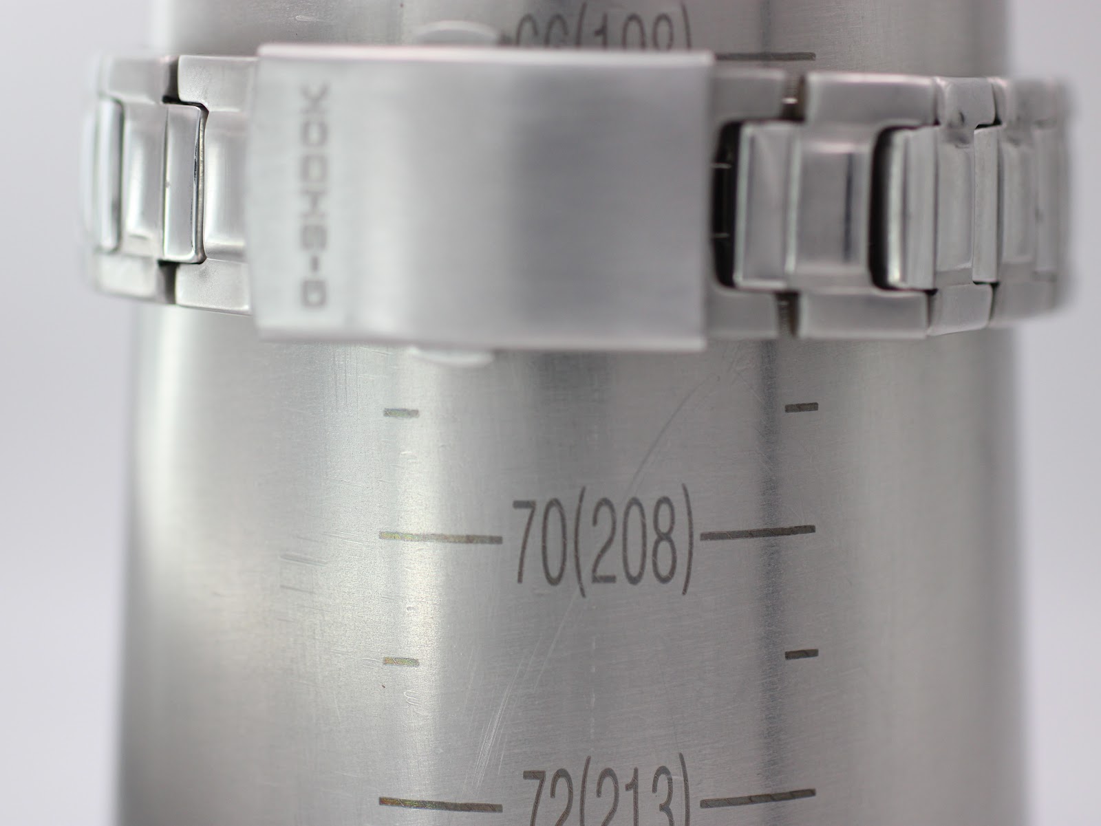 Wrist sizing gauge showing the Casio G-Shock G-510D bracelet set for a wrist circumference of 20.8cm.