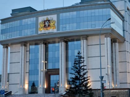 Без лишнего шума: депутаты свердловского заксобрания уже две недели работают над президентской кампанией