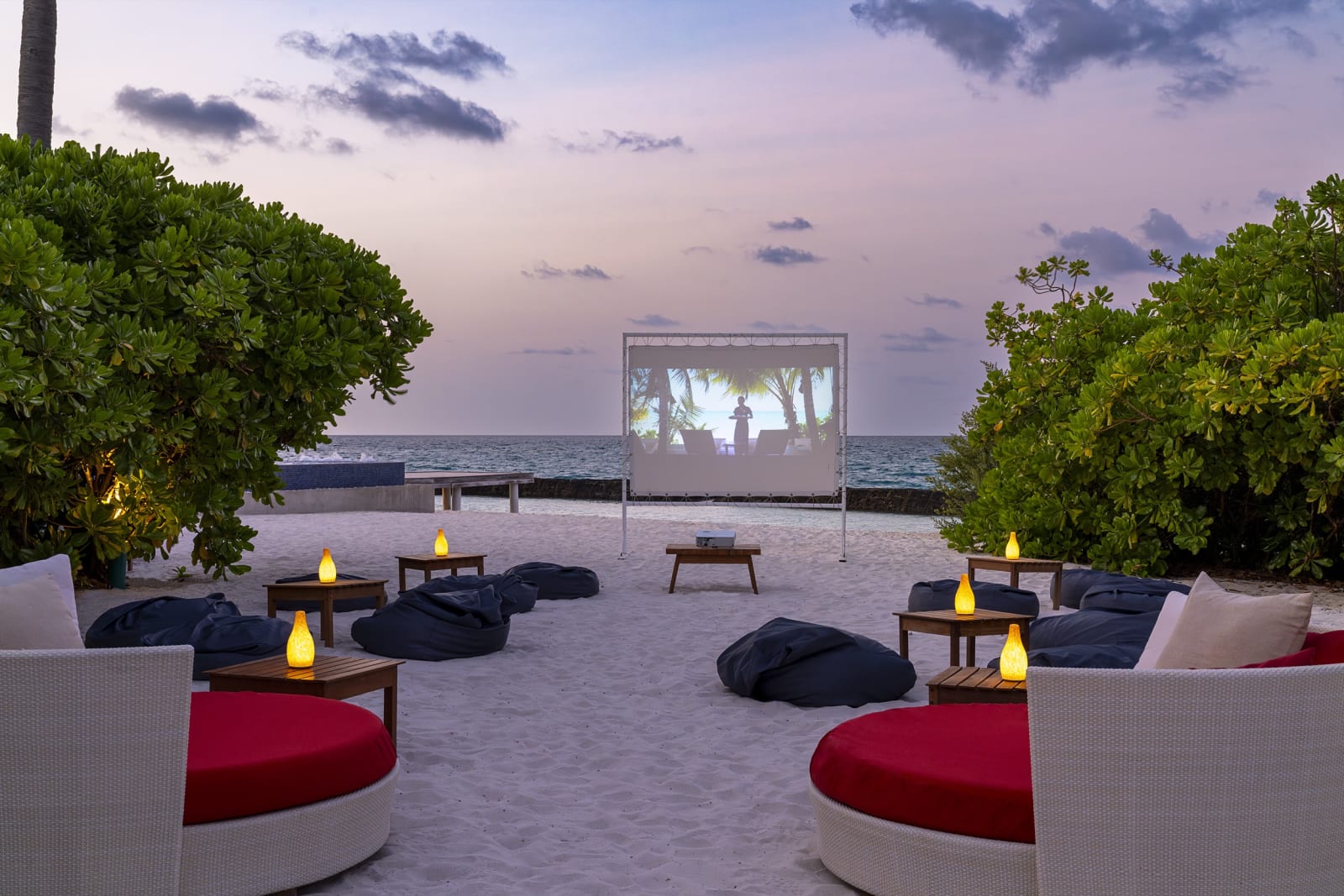 Niva Kuramathi — Movie Night