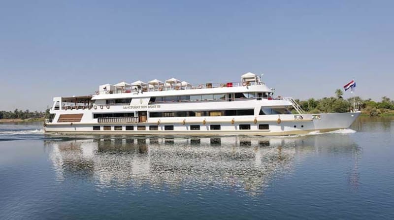 Sun Boat III - Exterior