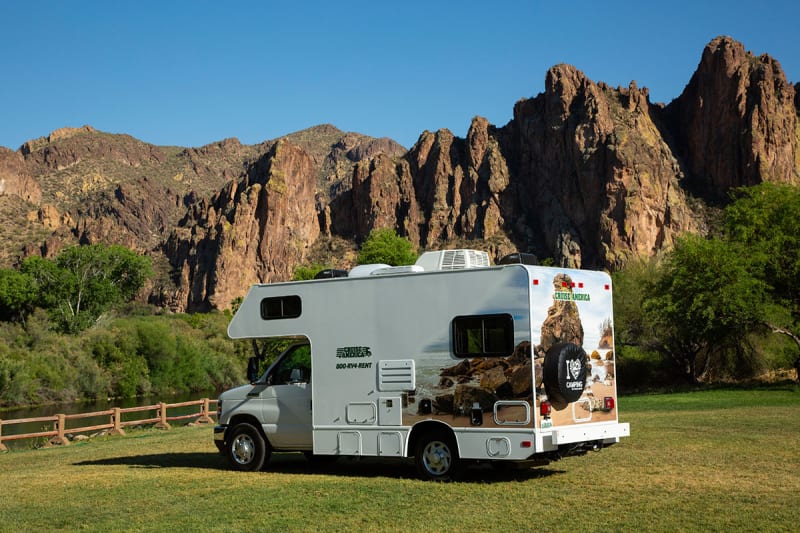 Cruise America C19 Compact Plus
