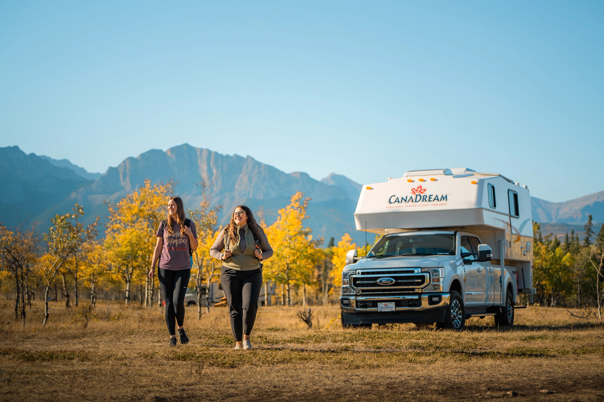 CanaDream Maxi Travel Camper (T-CA)