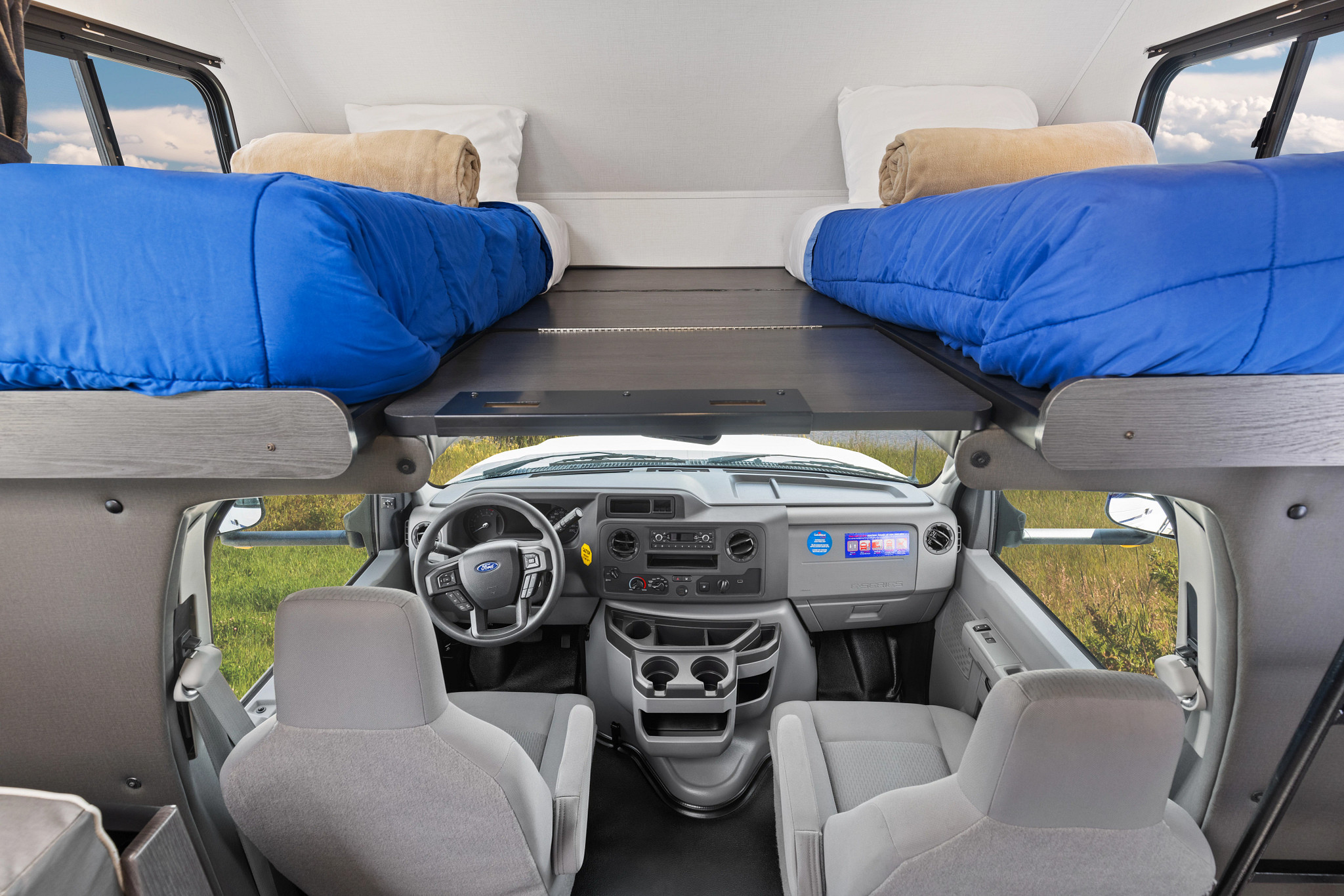 Camas y cabina — CanaDream MH-B