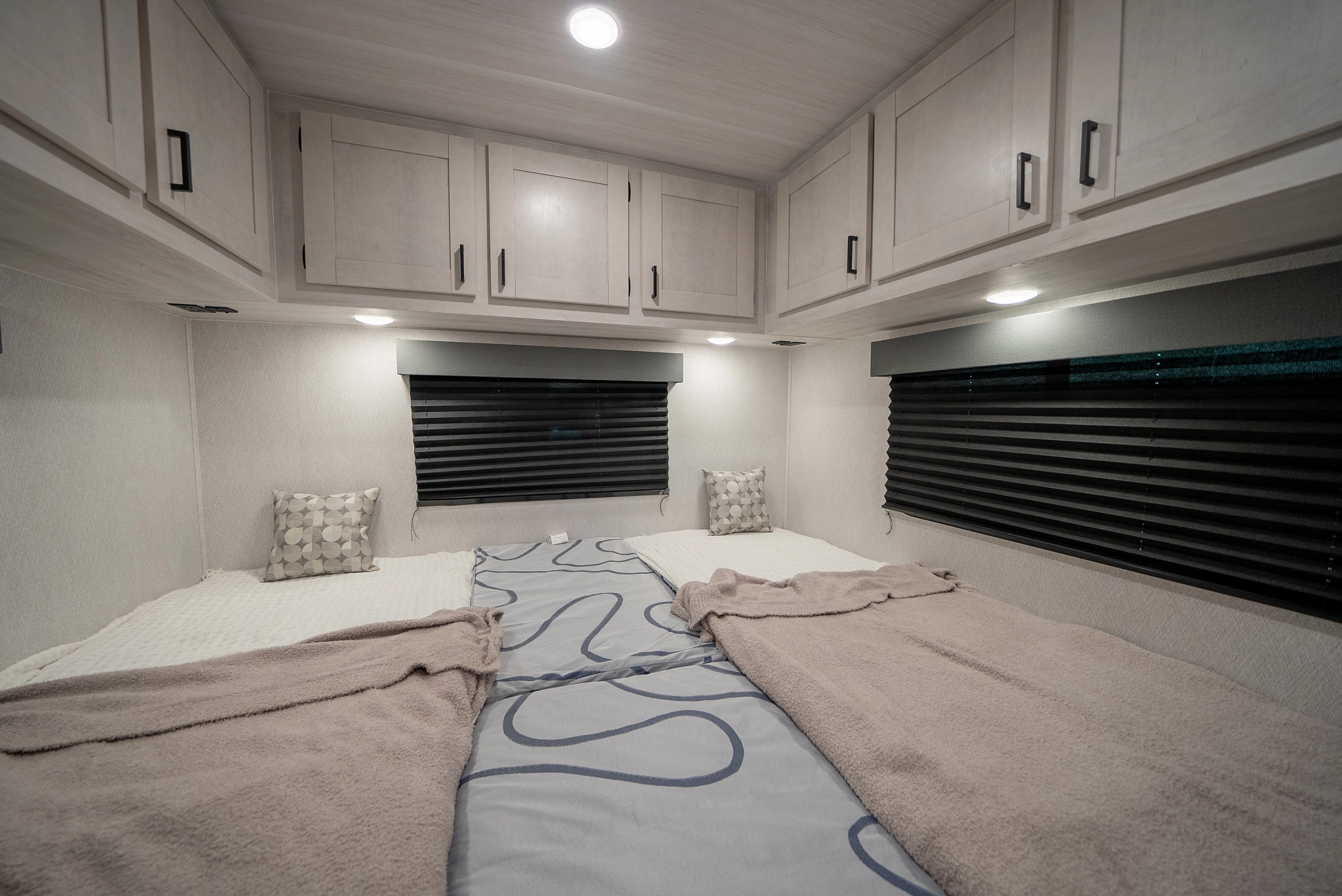 Dormitorio principal cama king — CanaDream MH-L