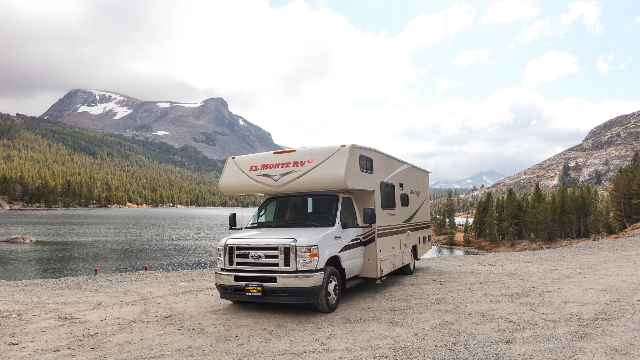 El Monte Class C Large en Yosemite