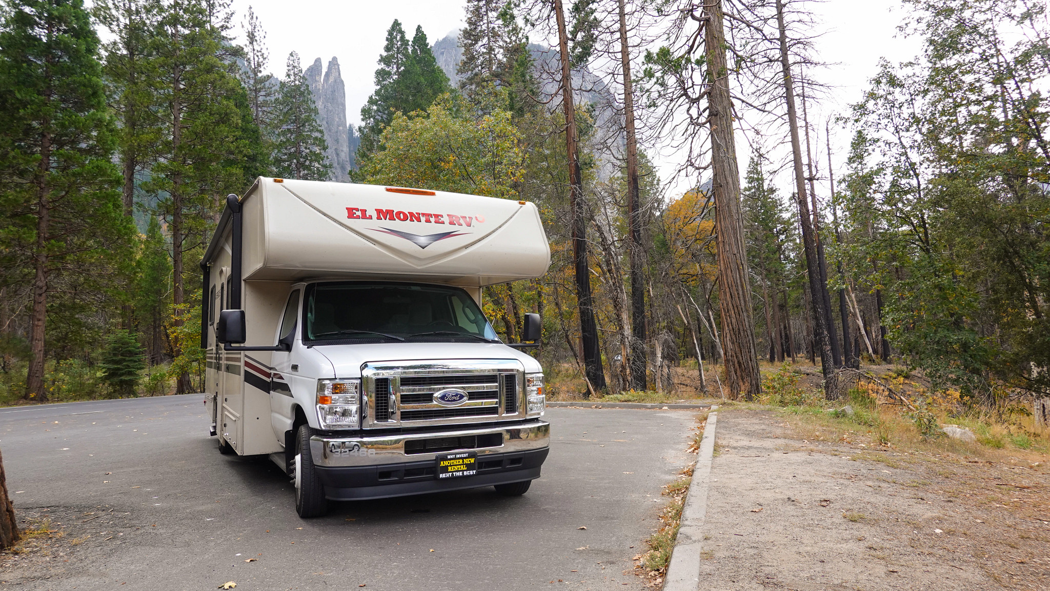 El Monte Class C Large en plena naturaleza