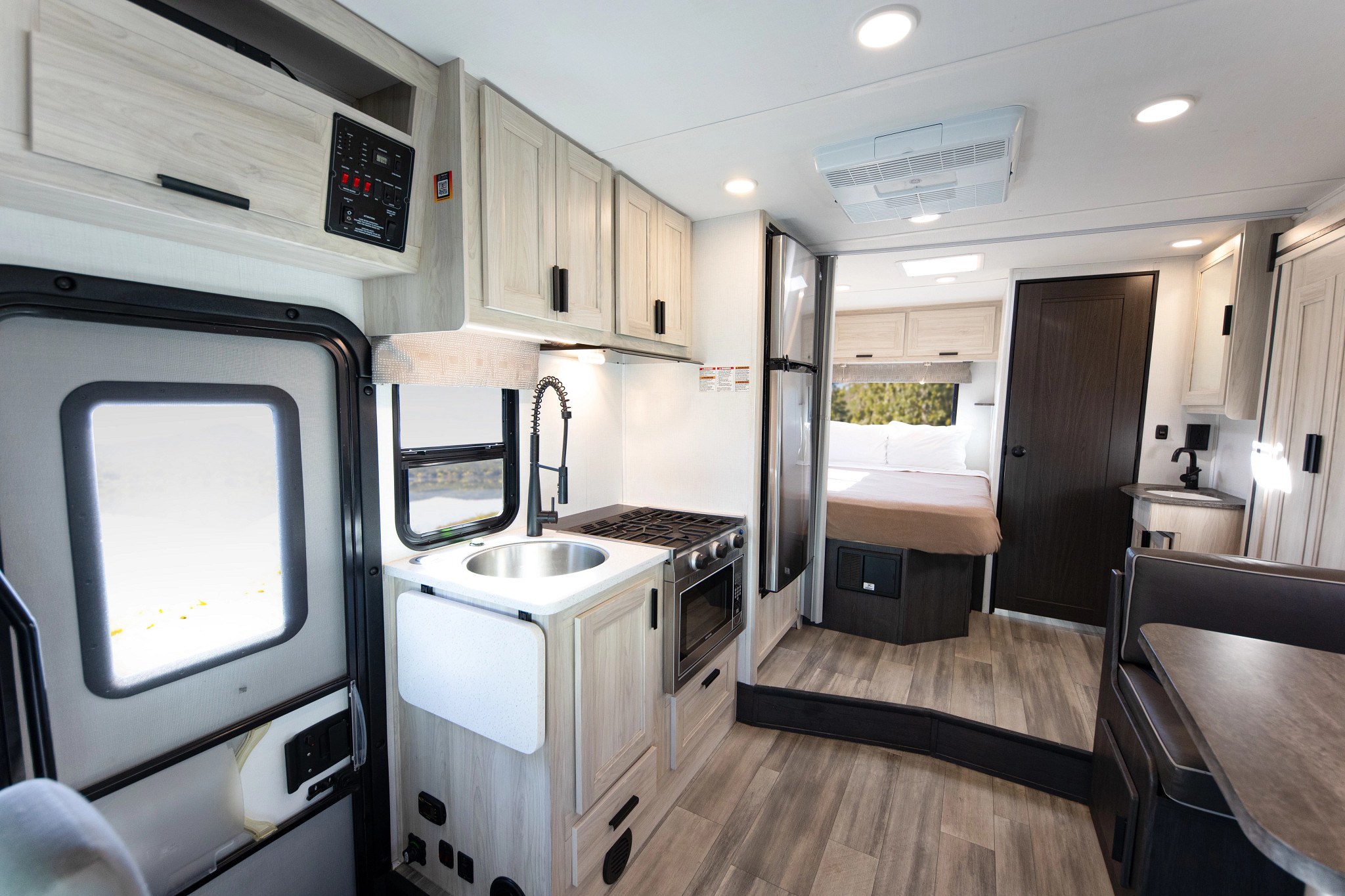 Cocina — El Monte Class C Medium