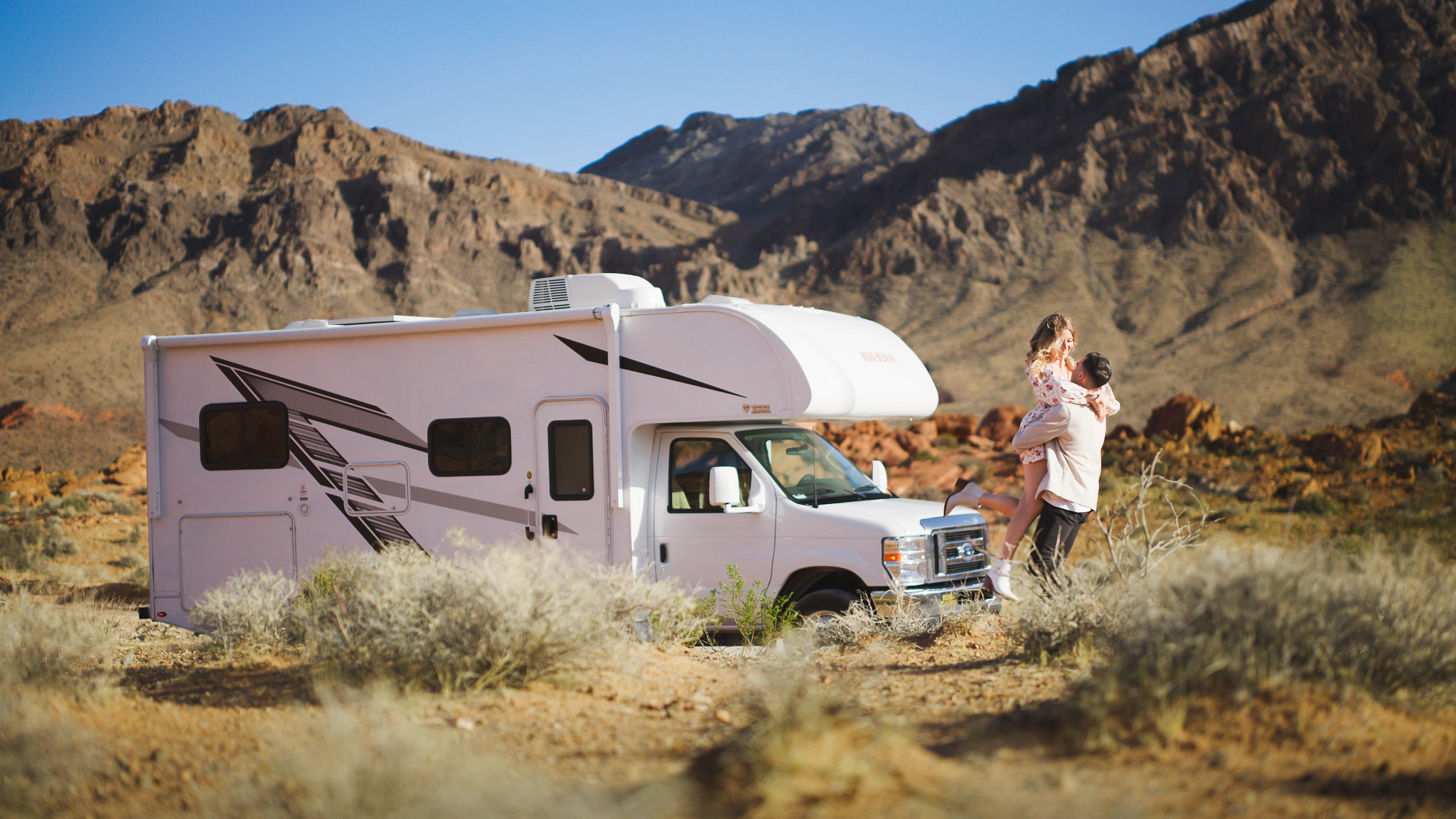 Road Bear Class C Non-Slide en el desierto de Nevada