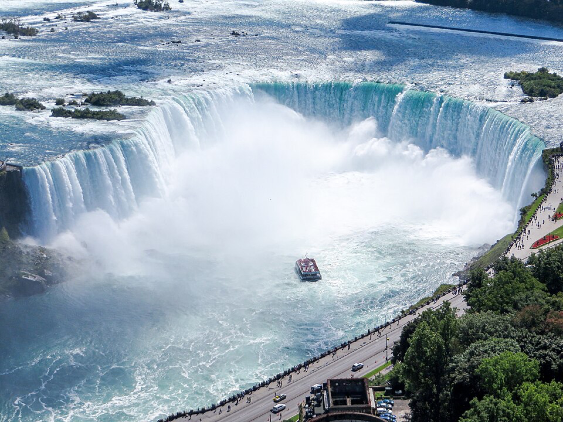Montreal, Toronto y Niagara — corredor canadiense 8 días