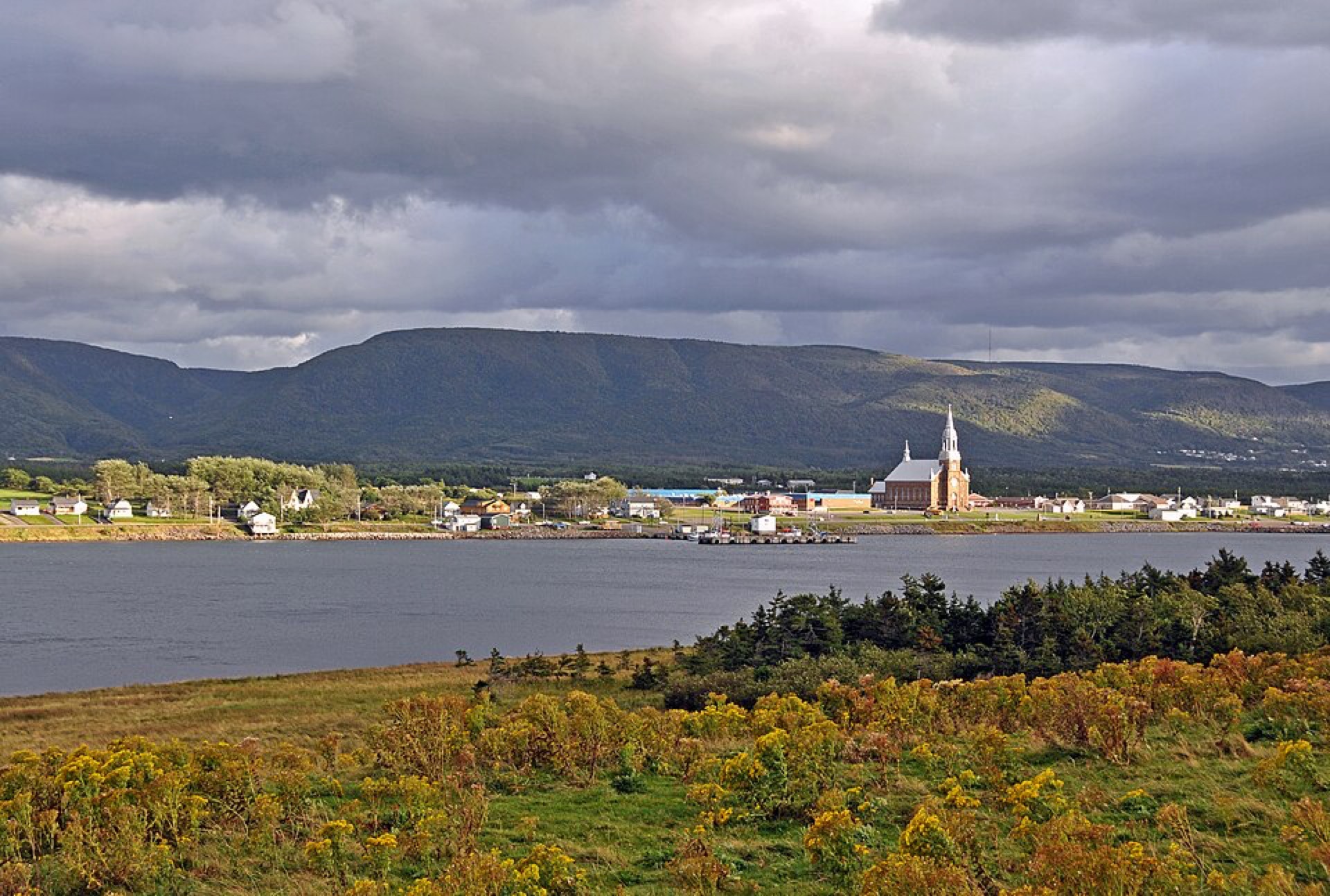 Newfoundland — Gros Morne, icebergs y aldeas pesqueras