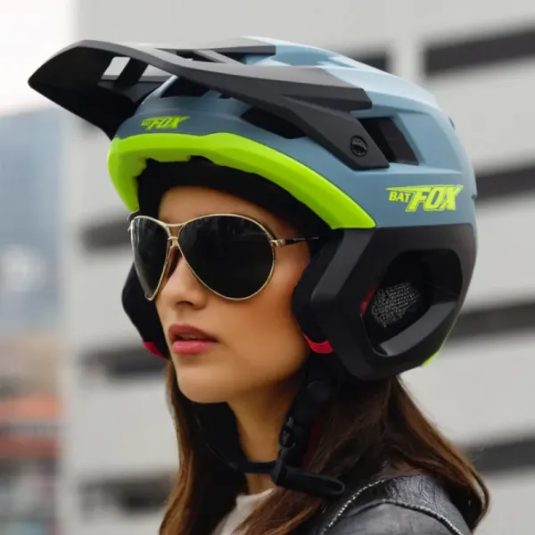 Sport: BATFOX 3/4 Bike Helmet Ear Protection Off Road Cycling Safely Cap Capacete Ciclismo casco Mountain