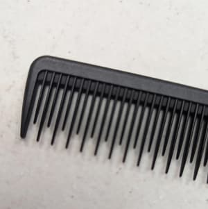 7 inch Carbon Wide Tooth Haircut Comb 4