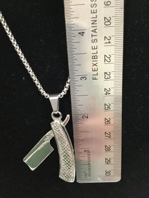 Straight Razor Necklace 3