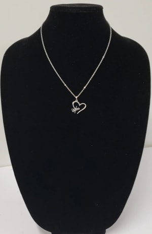 Stylist open heart scissor neck necklace 2