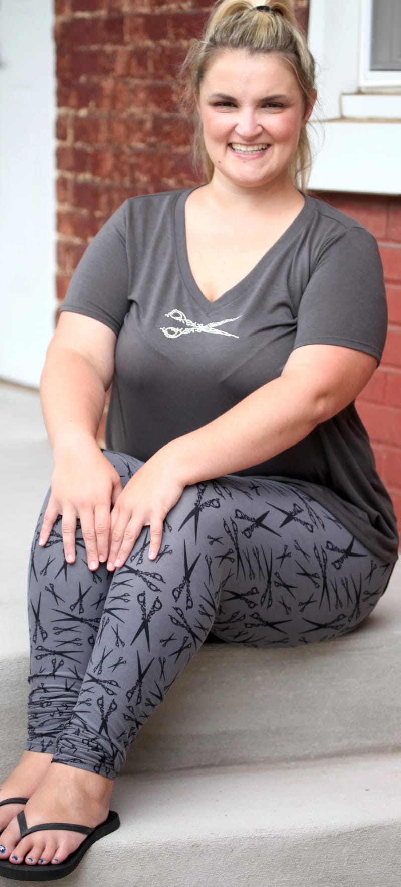 Stylist scissor print leggings