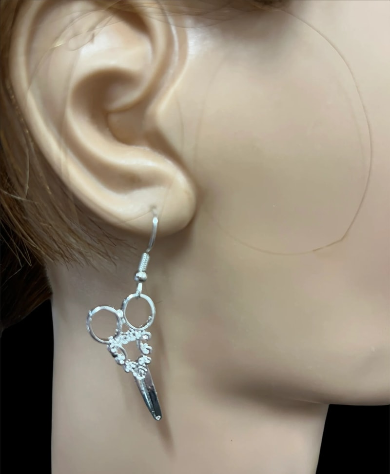 Silver dangly medium scissor earrings