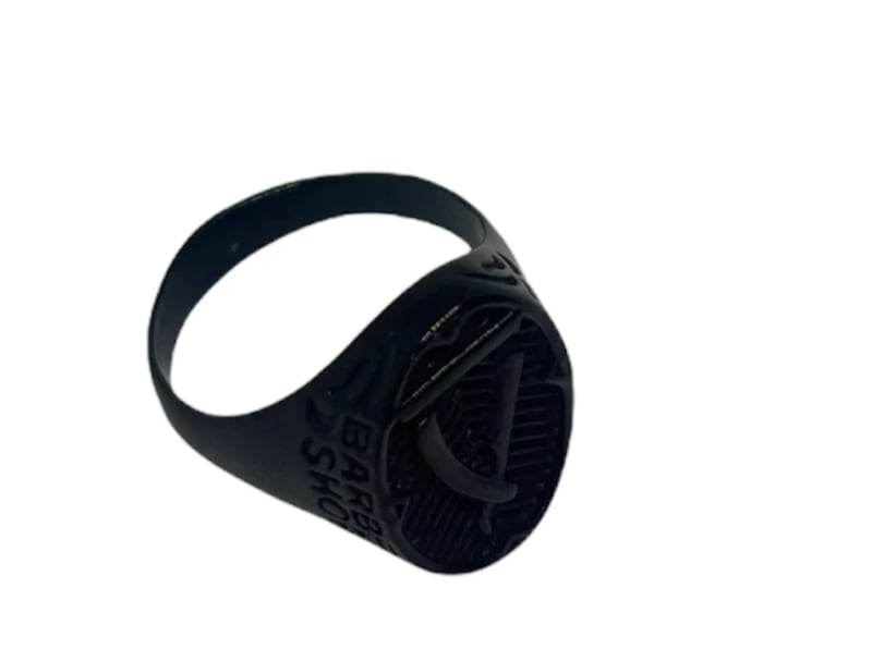 Men’s straight razor ring