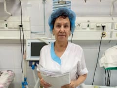 Троицкий врач отмечает 80-летие