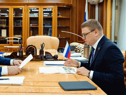 Текслер обсудил с вице-премьером РФ Хуснуллиным строительство метротрамвая