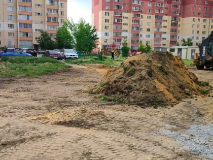 В Тракторозаводском районе продолжаются работы по благоустройству
