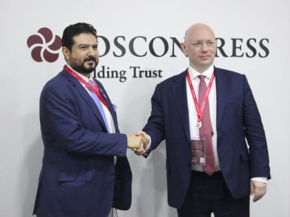 На ПМЭФ делегации Челябинской области и Султаната Омана обсудили развитие торгово-экономических отношений