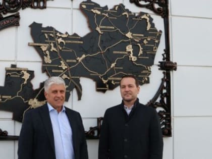 Депутат Киселёв поздравил педагогов Каслинского района с Днём учителя