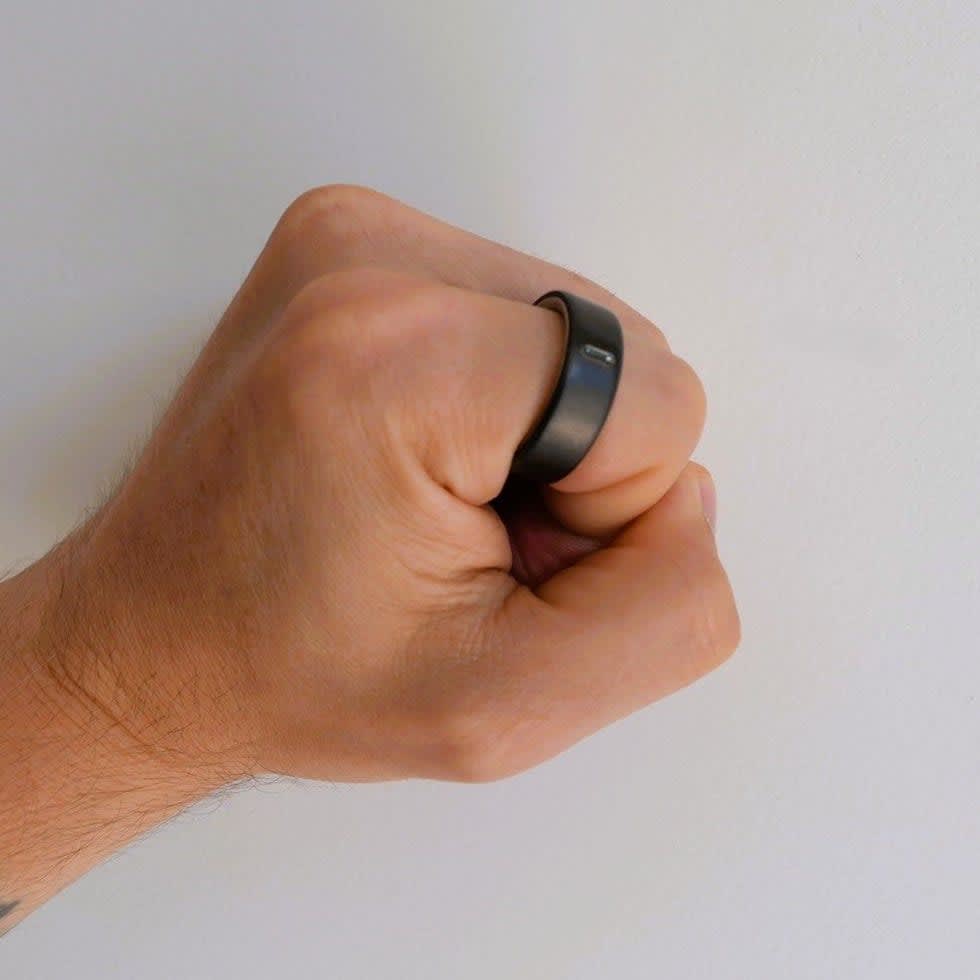 Best Smart Rings 2026: Top 5 Picks (Including No-Subscription Options) Smart ring health tracking on finger